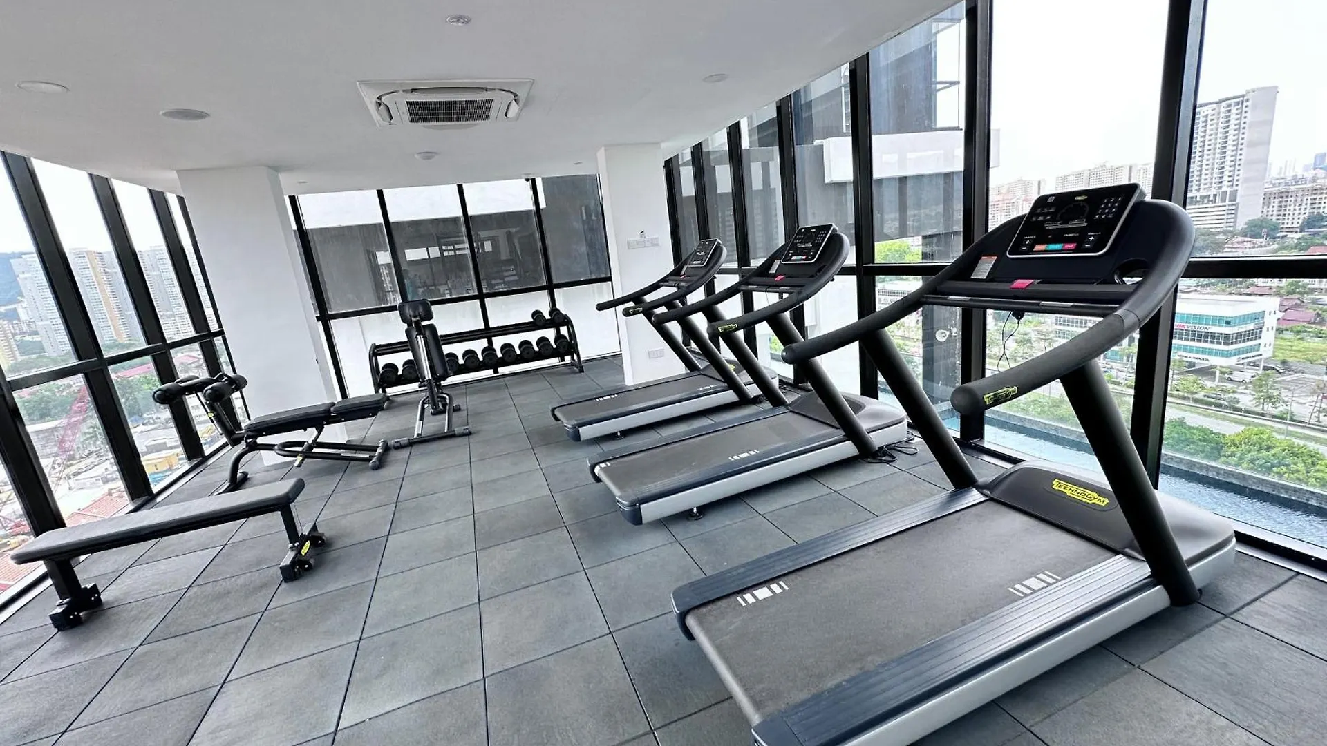 New In Town Area Urban Suites Jelutong 0*,  Malaysia